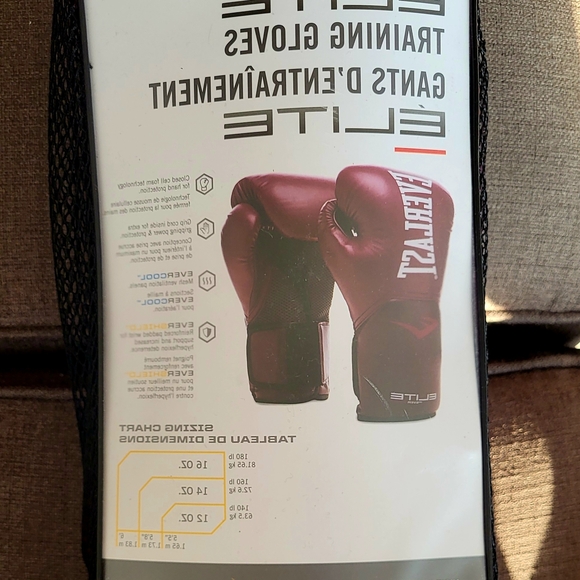 Everlast Maroon Boxing Gloves - Picture 4 of 5